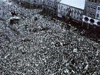 Trg bana Jelačića 12. svibnja 1945. godine.jpg